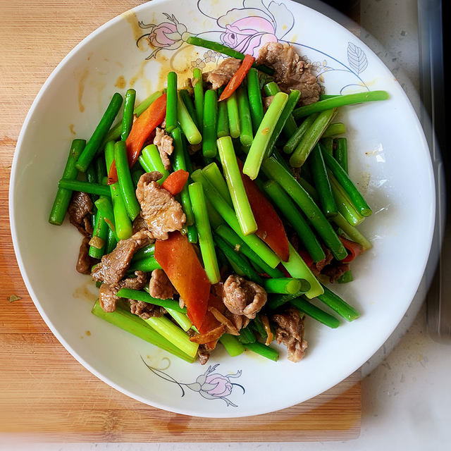 蒜苔炒肉