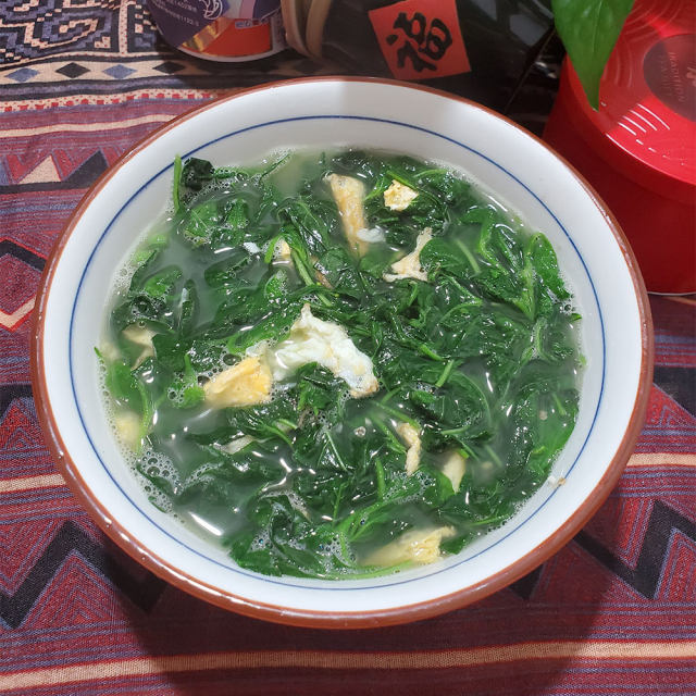 煎蛋白花菜汤