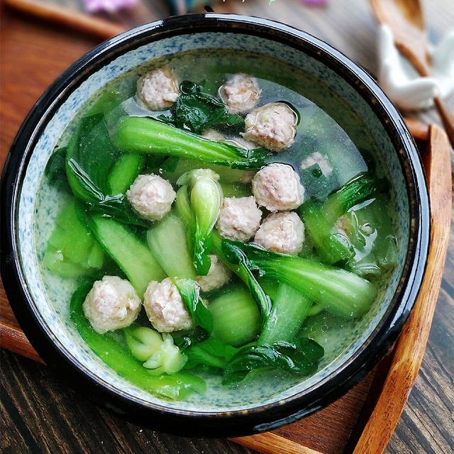 油菜炖肉丸