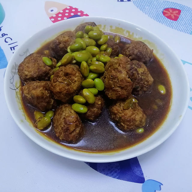 毛豆烧肉丸