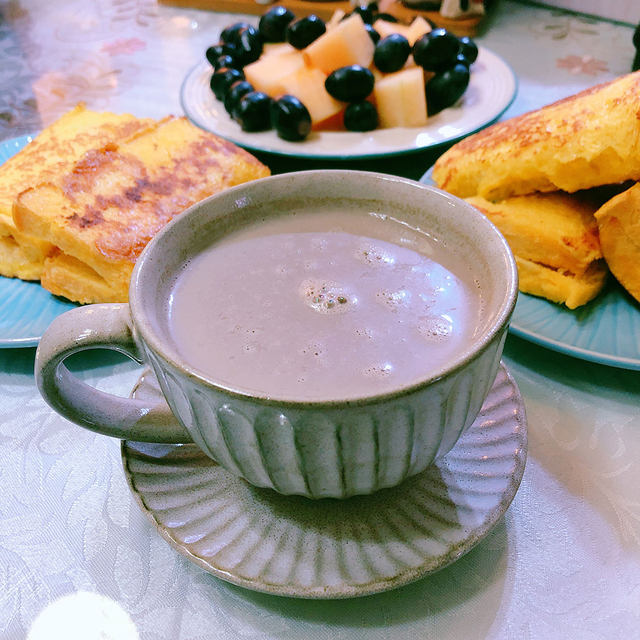 桂圆核桃芝麻黑豆浆