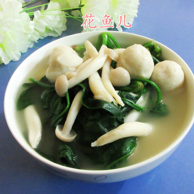白玉菇鳕鱼丸菠菜汤