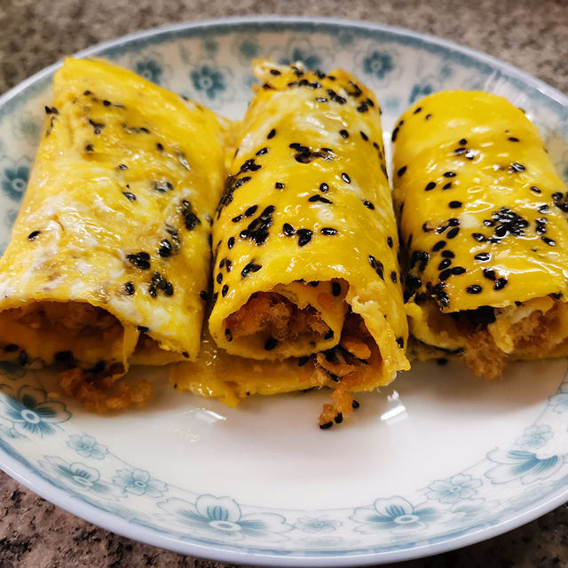 海苔肉松鸡蛋卷