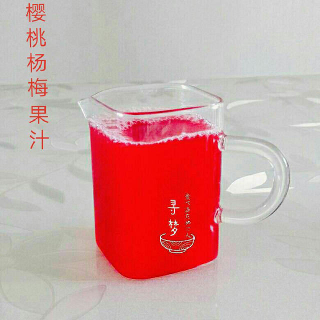 樱桃杨梅果汁