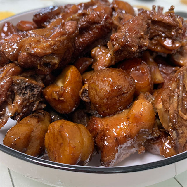 鸡肉焖板栗🌰大口吃肉