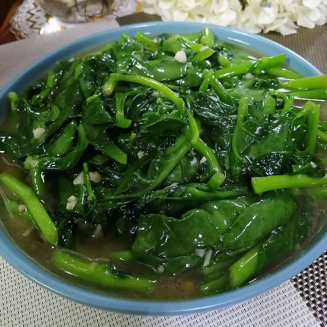 蚝油木耳菜