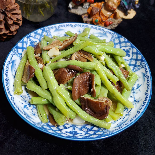 香菇烧肉豆角