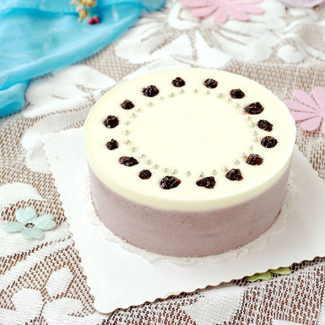 酸奶蓝莓慕斯蛋糕