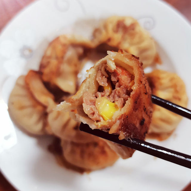 生煎鲜虾猪肉饺