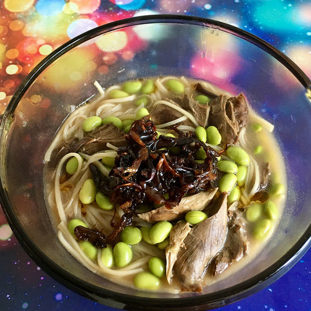 油鸡枞菌毛豆面