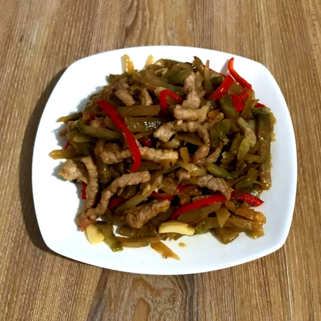 榨菜炒肉丝