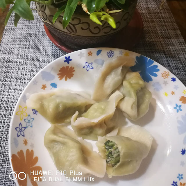 猪肉香菜水饺