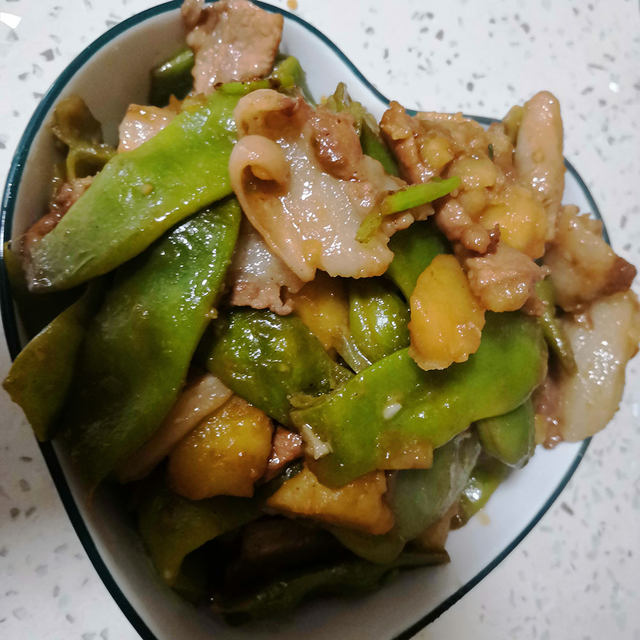 五花肉炖豆角