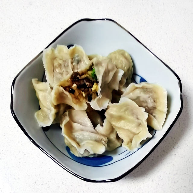 茄子饺子