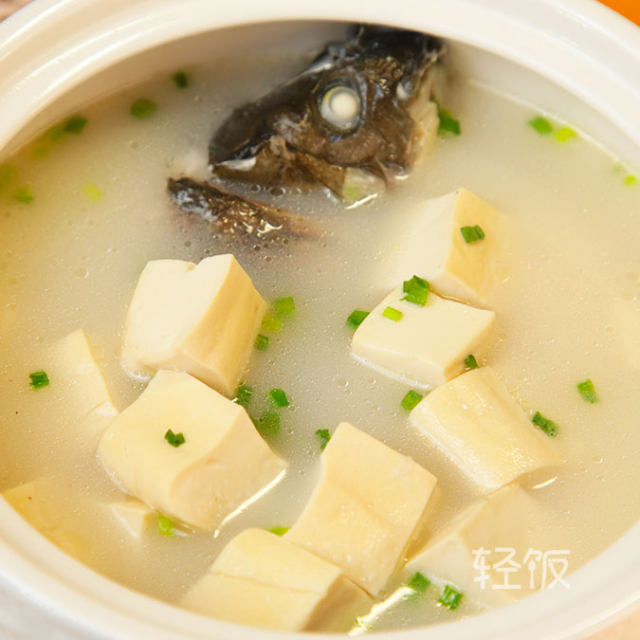 豆腐鲫鱼汤丨浓汁鲜白口感醇厚!