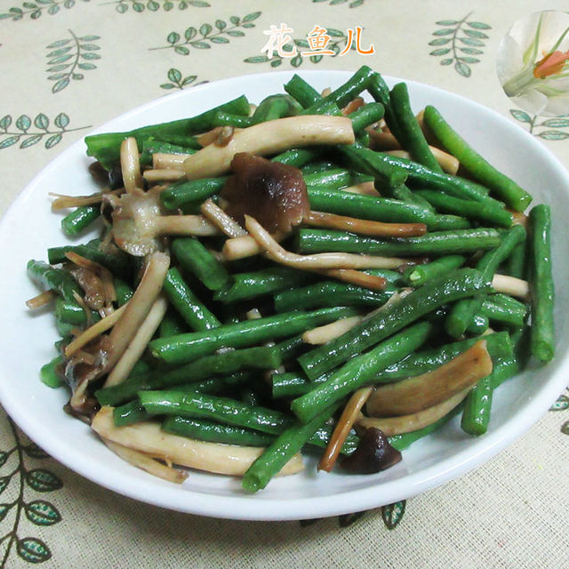 茶树菇炒豇豆