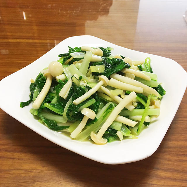 白玉菇炒青菜