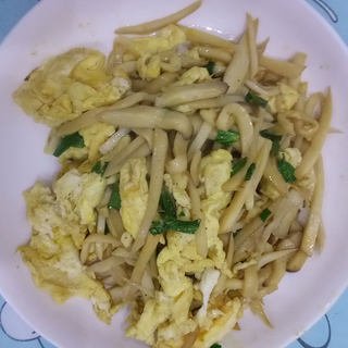 杏鮑菇炒雞蛋