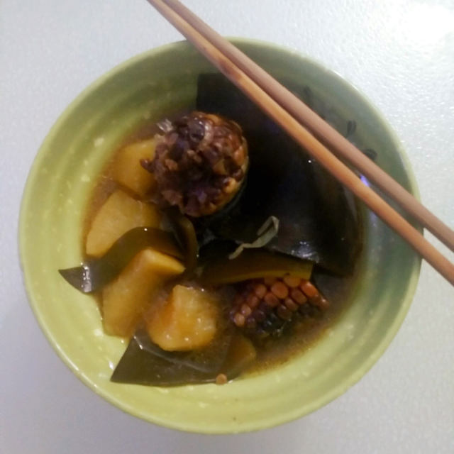 大骨汤炖海带萝卜
