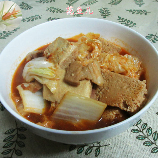 五花肉大白菜炖冻豆腐