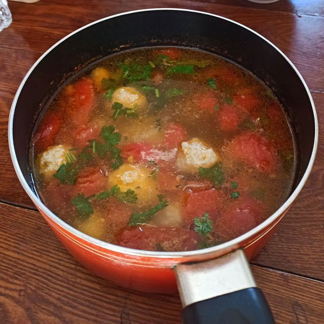 西红柿土豆肉圆汤