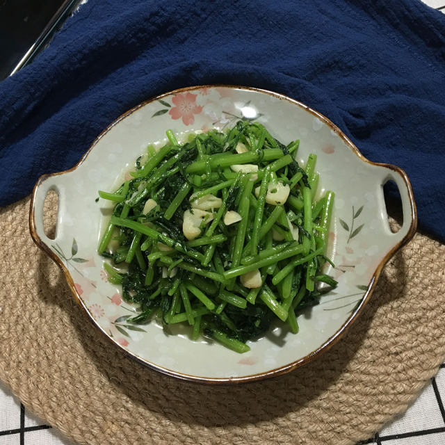蒜香茼蒿菜