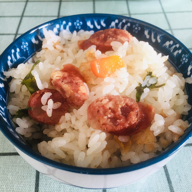 香肠胡萝卜焖米饭