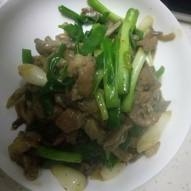 平菇炒肉丝