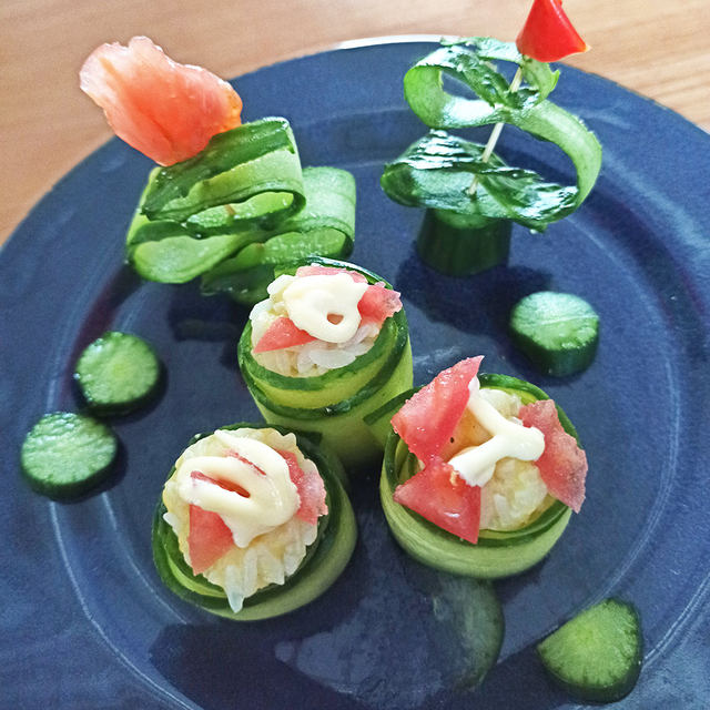 Cucumber sushi