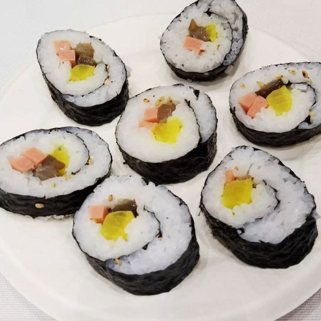 海参寿司