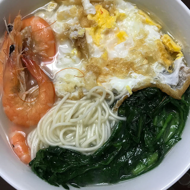 鲜虾鸡蛋面