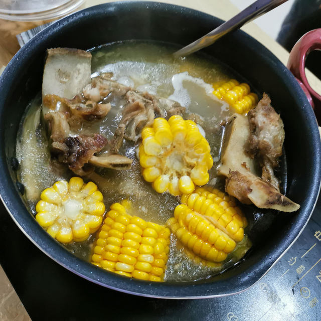 玉米牛骨汤