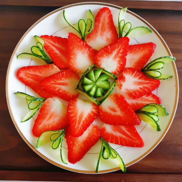 草莓水果盘