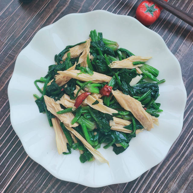 蚝油腐竹炒菠菜