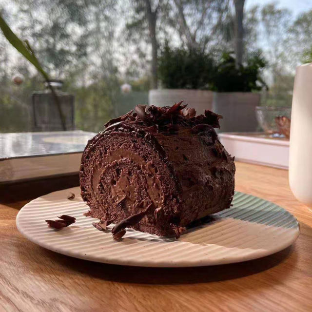 巧克力树桩蛋糕卷