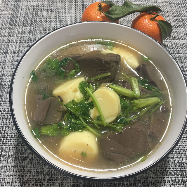 鸭血豆腐汤