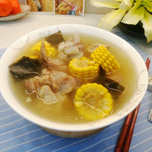 玉米海带骨头汤，记住“3”不放，简单2步做出美味清澈不油腻