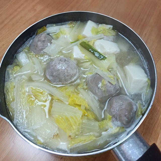 白菜丸子豆腐汤