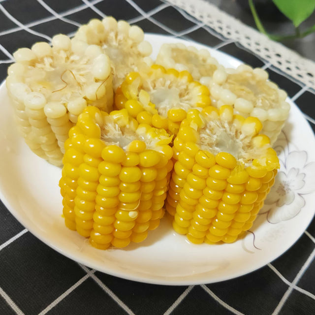 白煮玉米