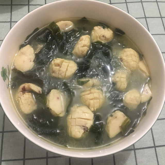 海菜粉丝鱼丸汤
