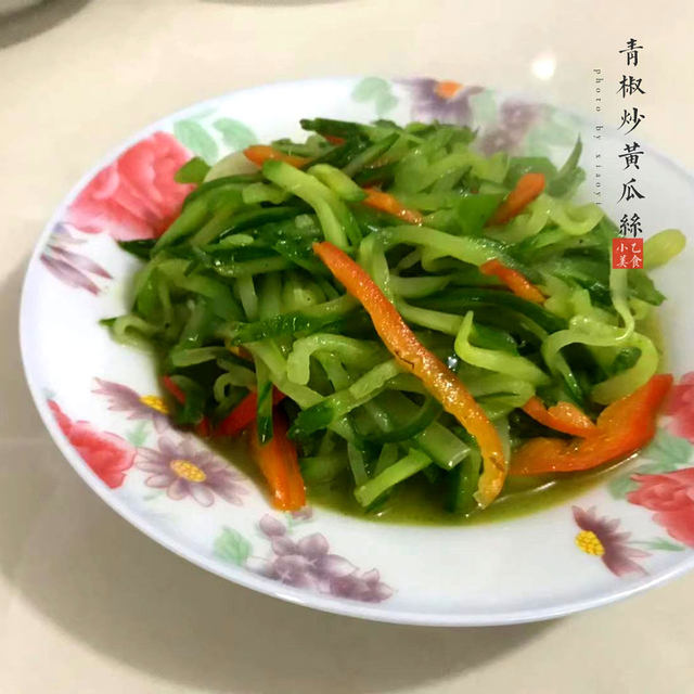 青椒炒黄瓜丝