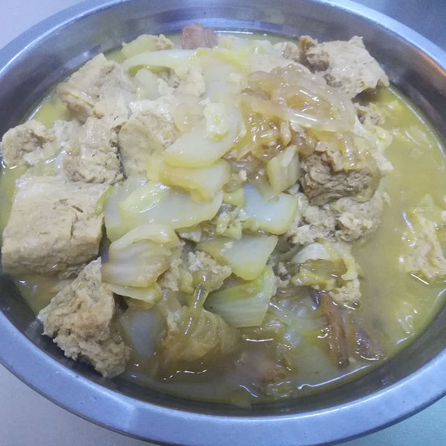 白菜五花肉炖冻豆腐粉条