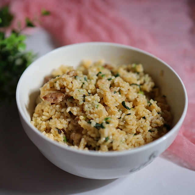 肉片韭菜炒饭