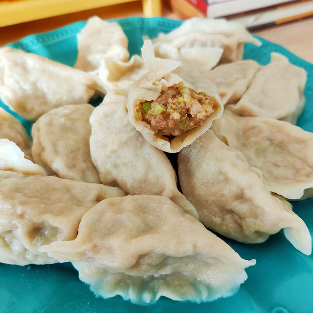 猪肉莲藕香芹水饺