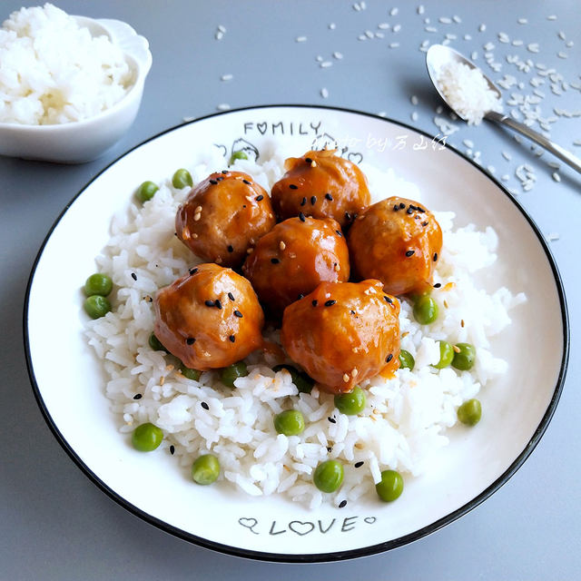 茄汁牛肉丸拌饭