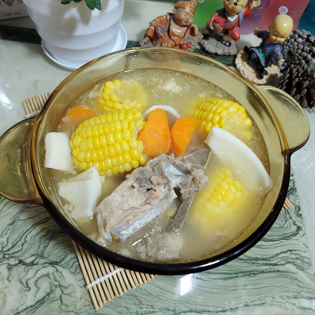 排骨煲椰子玉米汤