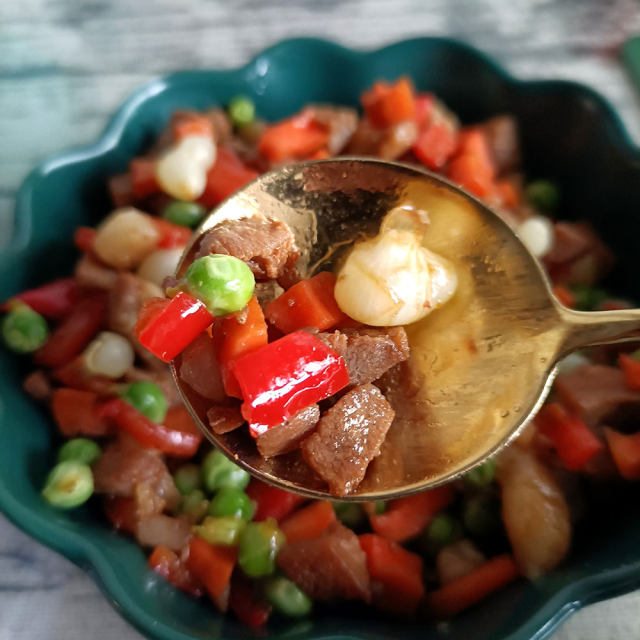 肉丁薤白炒豌豆