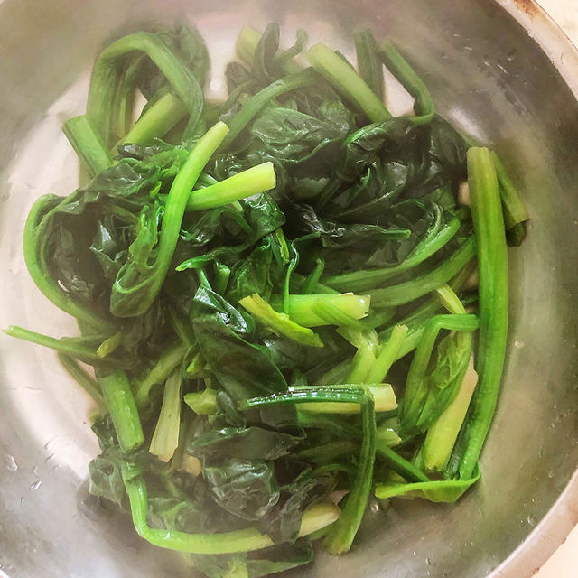 清炒菠菜