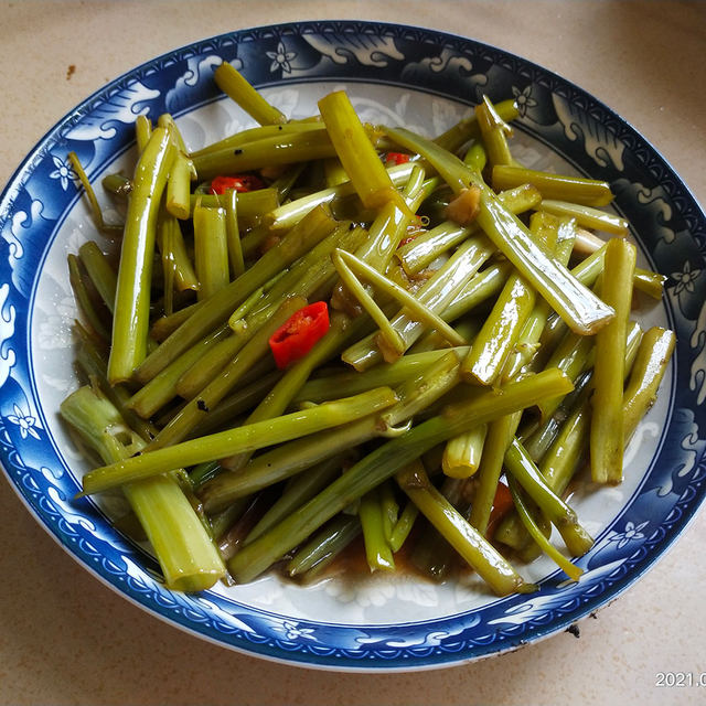 酸辣空心菜梗