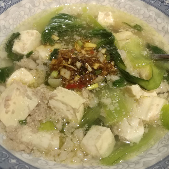 豆腐肉末青菜汤